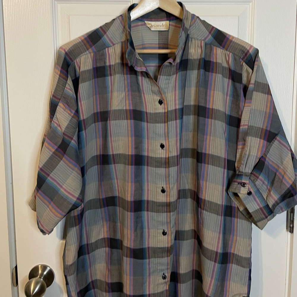 VTG Cassandra oversized gray / black plaid button down top plus sz 2X (?) - Picture 2 of 11